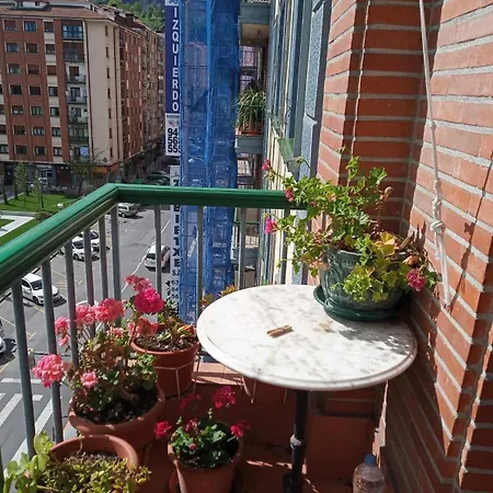 Fliphouse Pension⭐ * Bilbao